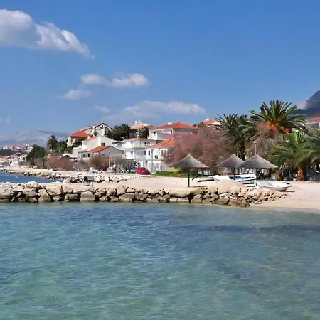 Maric Mit Terrasse Und Balkon Tatil Evi