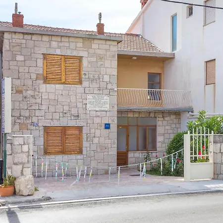Tatil Evi Maric Mit Terrasse Und Balkon *